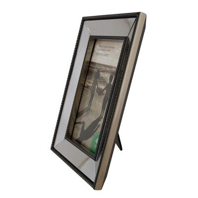  Northlight 4" X 6" Silver Studded Glass Mirror Encased Photo Picture Frame