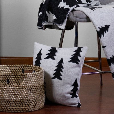  Northlight 18" White And Black Forest Trees Knit Christmas Throw Pillow